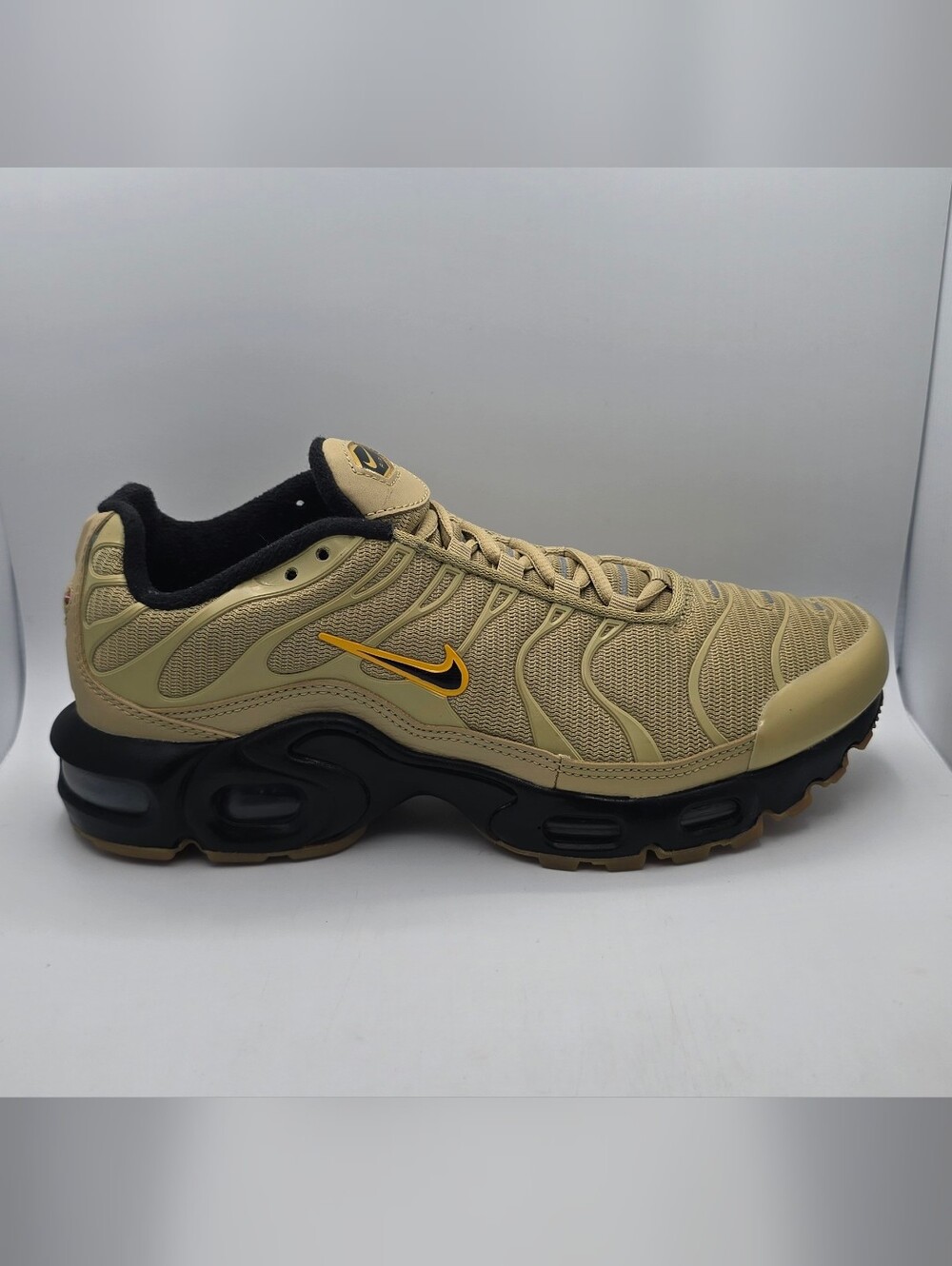 Nike Air Max Plus Wheat Grass Black DZ6308-700 GS Size 5.5y Womens 7